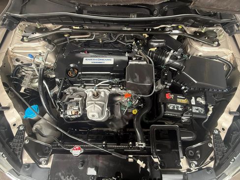 Used 2014 Honda Accord Sport image 34