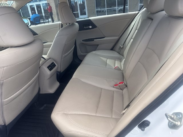 Used 2017 Honda Accord Touring image 20