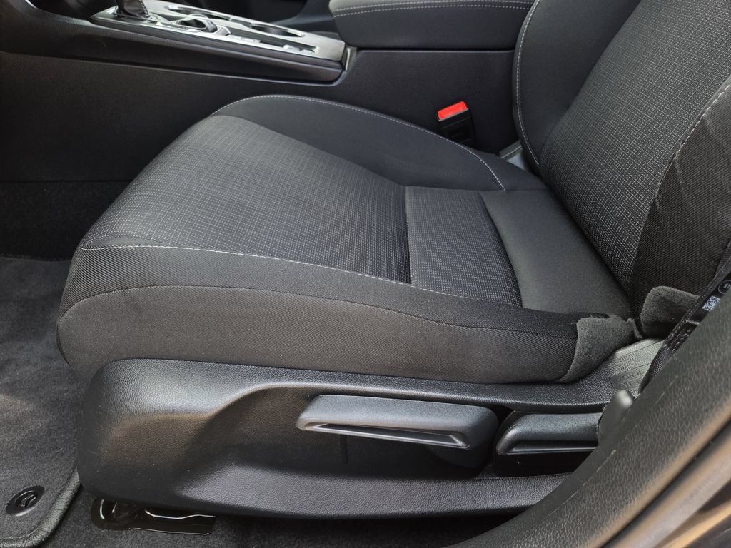 Certified 2025 Honda Civic LX image 13