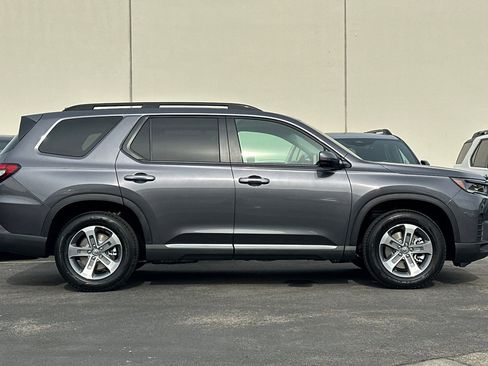 New 2026 Honda Pilot EX-L image 2