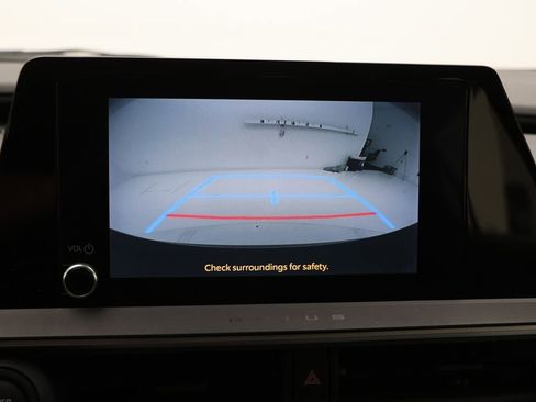 Used 2024 Toyota Prius LE image 22