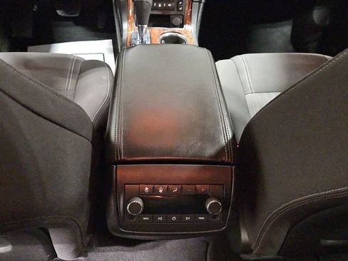 Used 2013 Chevrolet Traverse LT w/ All-Star Edition AWD/4WD image 15