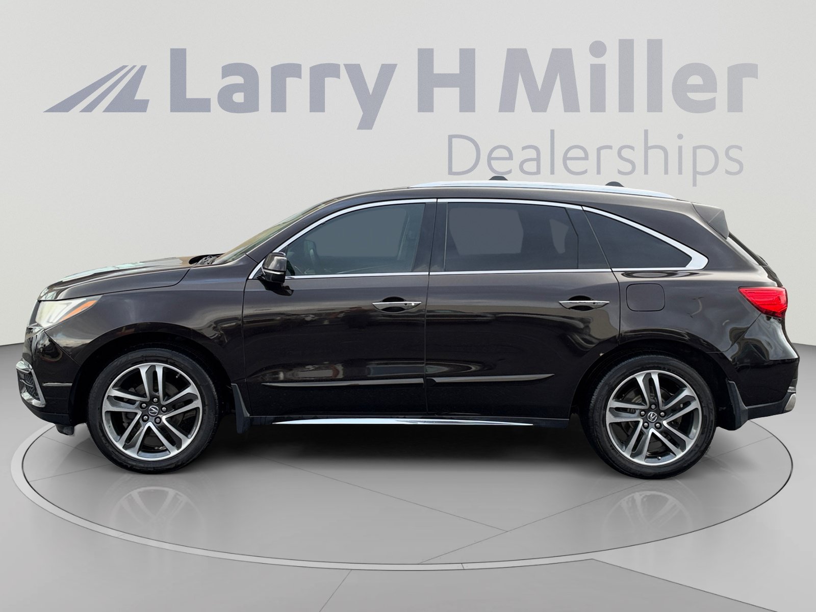 Used 2017 Acura MDX w/ Advance Package AWD/4WD image 2