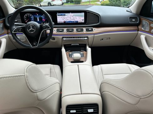 Certified 2025 Mercedes-Benz GLE 350 4MATIC w/ AMG Line Exterior image 24