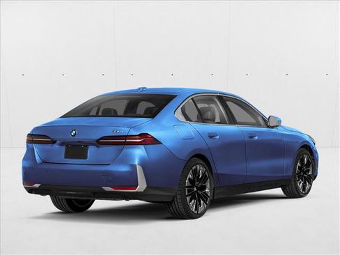 New 2026 BMW 530i xDrive image 2