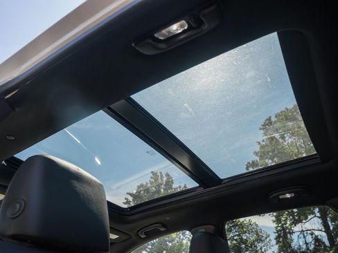 Used 2025 Cadillac XT5 Premium Luxury image 35