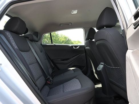 Used 2019 Hyundai Ioniq Blue FWD image 32