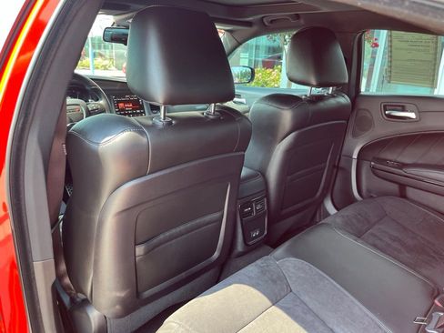 Used 2023 Dodge Charger R/T w/ Plus Group RWD image 17