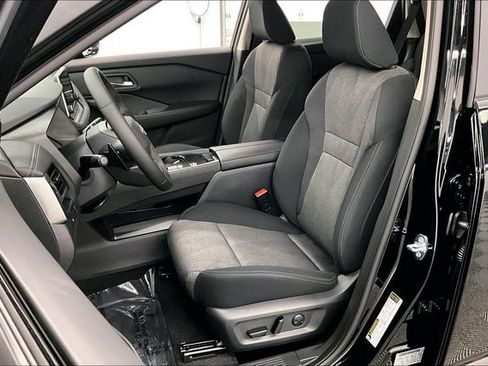 New 2026 Nissan Rogue SV image 10