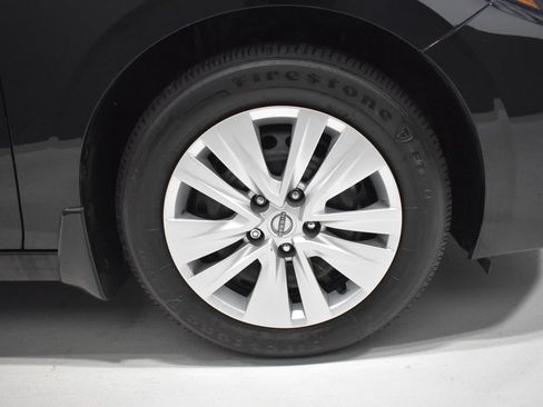 Certified 2025 Nissan Sentra S image 10