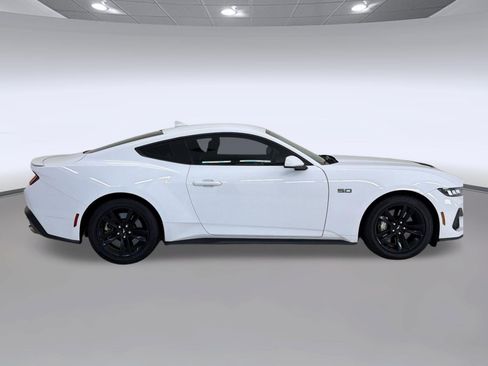 Used 2024 Ford Mustang GT RWD image 8