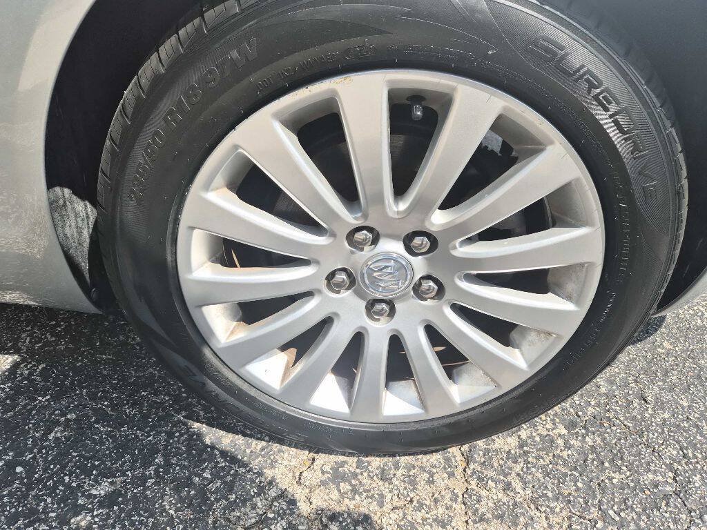 Used 2011 Buick Regal CXL Turbo w/ TO3 Preferred Equipment Group FWD image 12