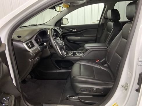 Used 2023 GMC Acadia SLT AWD/4WD image 35