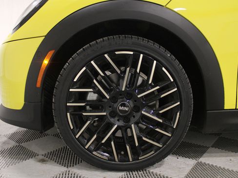 Used 2025 MINI Cooper S image 32