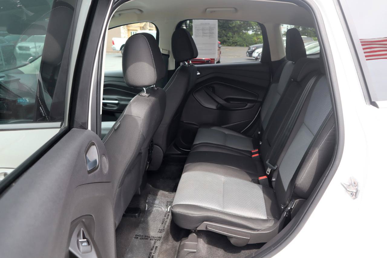 Used 2017 Ford Escape SE w/ Equipment Group 201A AWD/4WD image 15