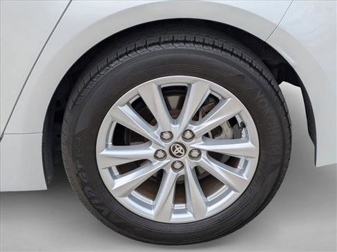 Used 2024 Toyota Corolla XLE image 6