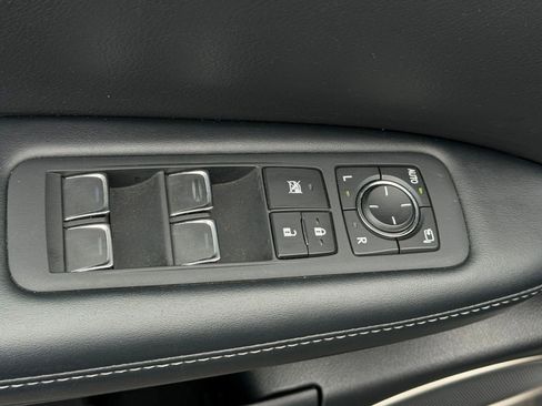 Certified 2022 Lexus RX 350L Premium w/ Premium Package AWD/4WD image 23