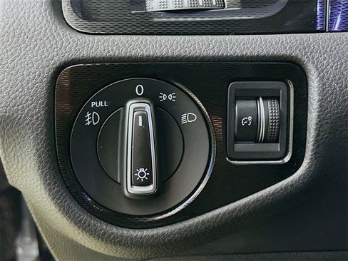 Used 2016 Volkswagen GTI S image 12