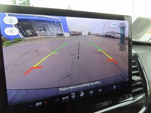 Used 2024 Ford Transit 350 XLT image 26