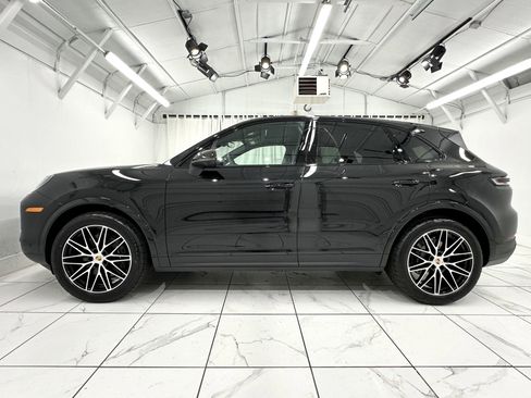 New 2025 Porsche Cayenne image 15