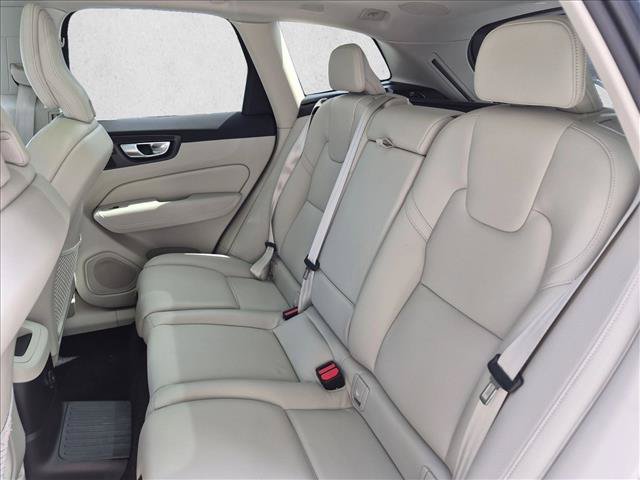 Certified 2024 Volvo XC60 T8 Plus w/ Protection Package Premier AWD/4WD image 19