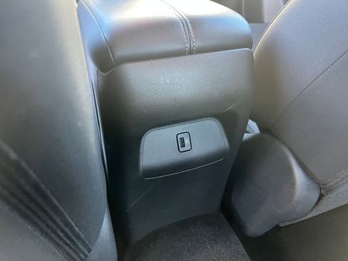 Used 2025 Nissan Sentra SV image 24