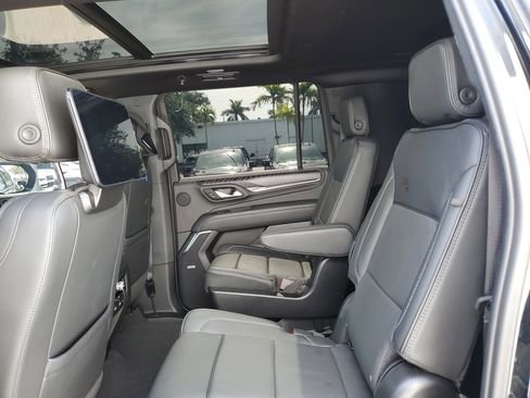 Certified 2024 GMC Yukon XL Denali w/ Denali Reserve Package AWD/4WD image 14