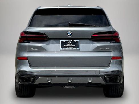 New 2026 BMW X5 sDrive40i image 3