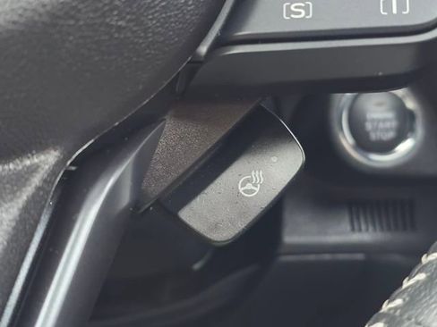 Used 2025 Subaru Forester Limited image 18