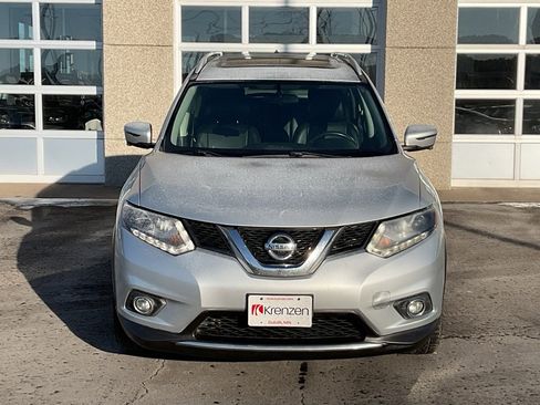 Used 2016 Nissan Rogue SL w/ SL Premium Package image 2