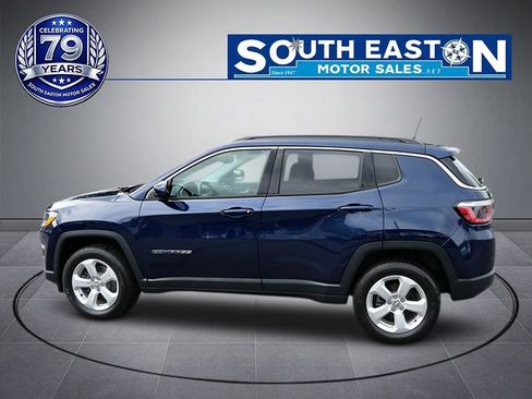 Used 2018 Jeep Compass Latitude w/ Popular Equipment Group AWD/4WD image 8