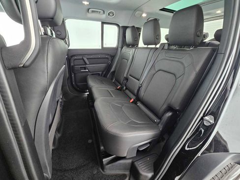 Used 2025 Land Rover Defender 130 S image 19