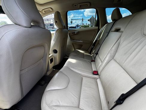 Used 2010 Volvo XC60 3.2 AWD/4WD image 11