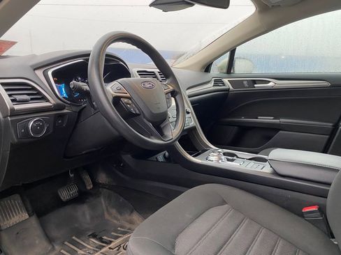 Used 2019 Ford Fusion SE image 8