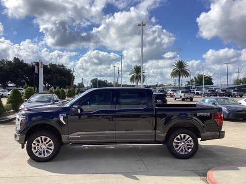 Used 2025 Ford F150 King Ranch w/ FX4 Off-Road Package AWD/4WD image 4