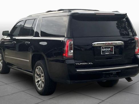 Used 2016 GMC Yukon XL Denali w/ Open Road Package AWD/4WD image 11