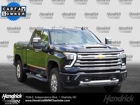 Used 2024 Chevrolet Silverado 2500 High Country w/ Technology Package AWD/4WD image 1