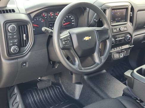 Used 2025 Chevrolet Silverado 1500 W/T w/ WT Safety Package AWD/4WD image 28