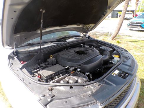 Used 2019 Dodge Durango GT RWD image 11