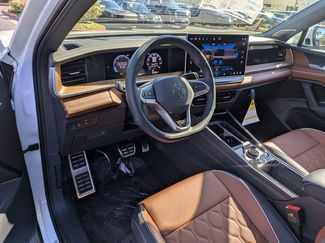 New 2026 Volkswagen Tiguan SEL R-Line video 3