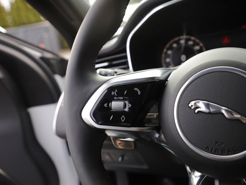 New 2024 Jaguar XF R-Dynamic SE AWD/4WD image 22