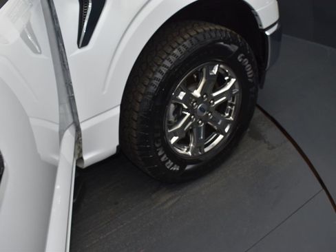 Certified 2022 Ford F150 XLT w/ Equipment Group 302A High image 15