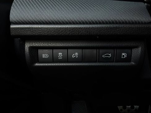 Used 2025 Toyota Camry SE FWD image 22