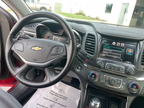 Used 2014 Chevrolet Impala LTZ FWD image 15