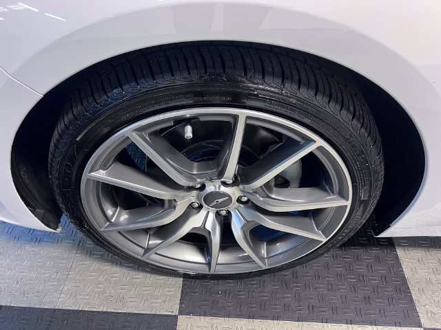 Used 2022 Genesis G70 2.0T w/ Prestige Package RWD image 8
