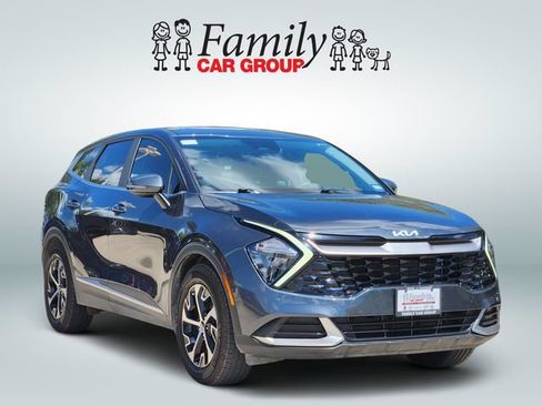 Used 2023 Kia Sportage EX FWD image 2
