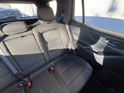 Used 2025 Chevrolet Equinox LT image 37