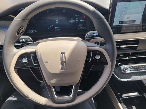 Used 2023 Lincoln Corsair AWD w/ Equipment Group 101A image 19