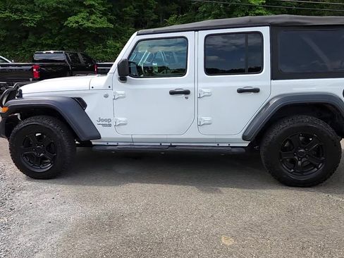 Used 2019 Jeep Wrangler Unlimited Sport S image 17