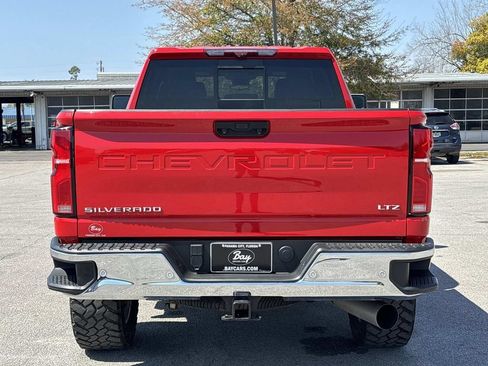 Used 2024 Chevrolet Silverado 2500 LTZ w/ LTZ Premium Package AWD/4WD image 4